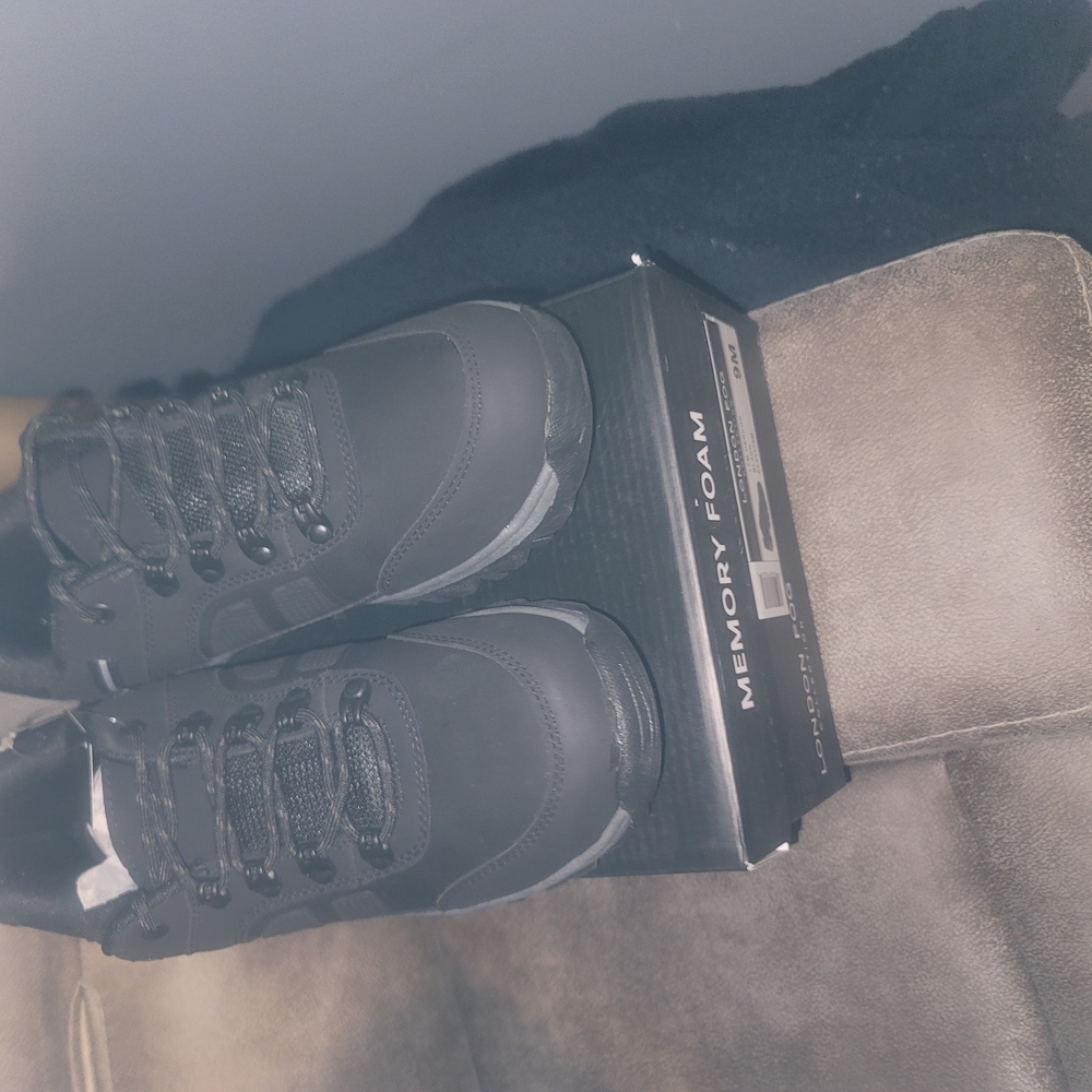 Men's Black Memory Foam Sneakers